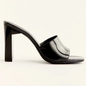 Reformation • Georgi Block Heel Sandal